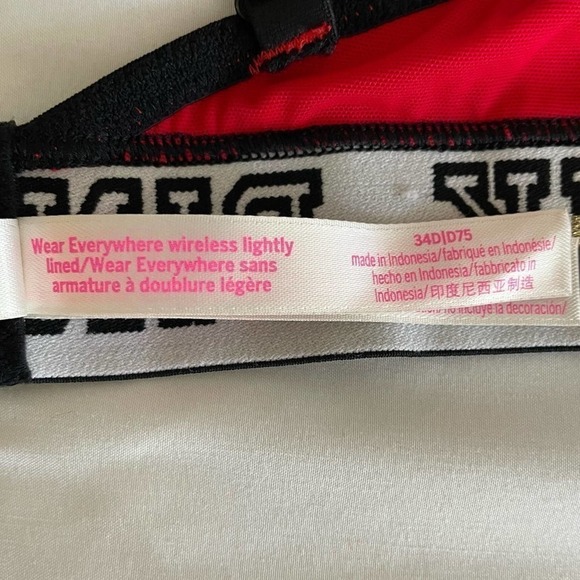 VICTORIA’S Secret PINK Red Wear Everywhere Lightly Lined Wireless Bra Size 34D - Picture 9 of 10